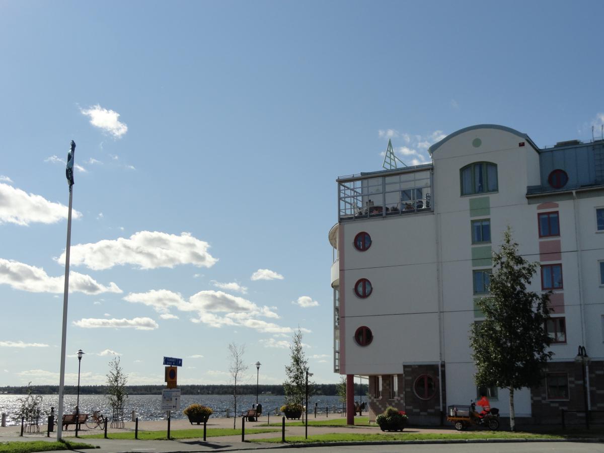 post-16372-0-10369600-1365808510_thumb.j