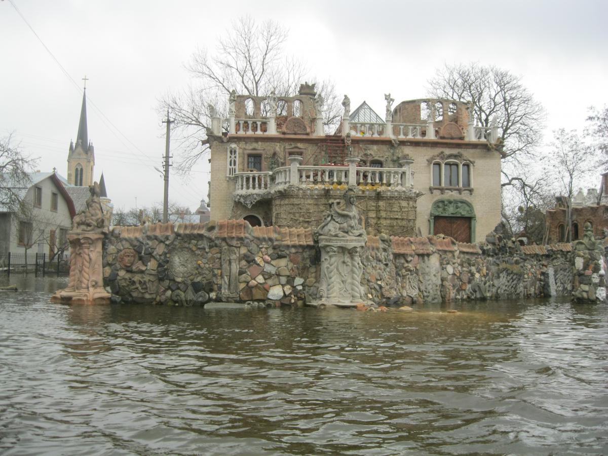 post-5212-0-13871600-1365972223_thumb.jp