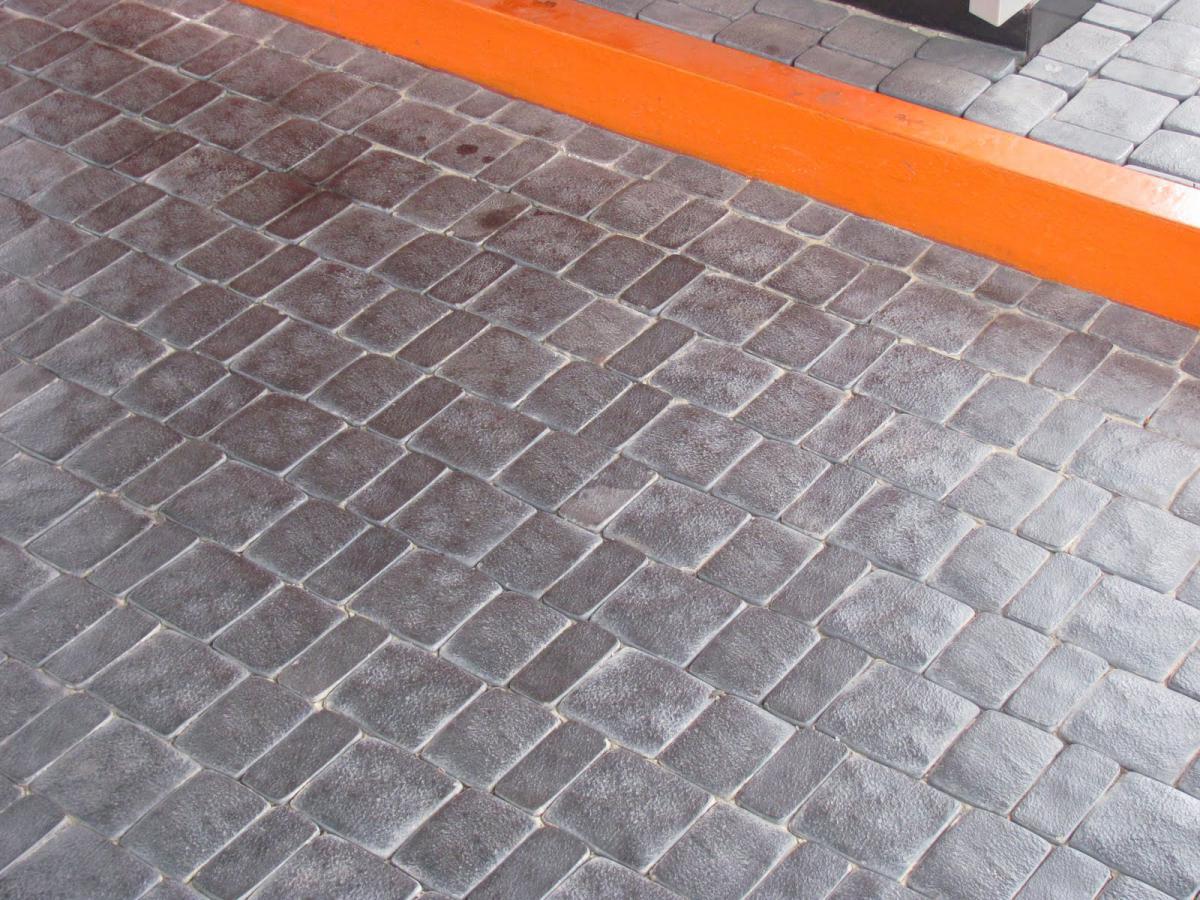 post-7103-0-32376200-1367304762_thumb.jp