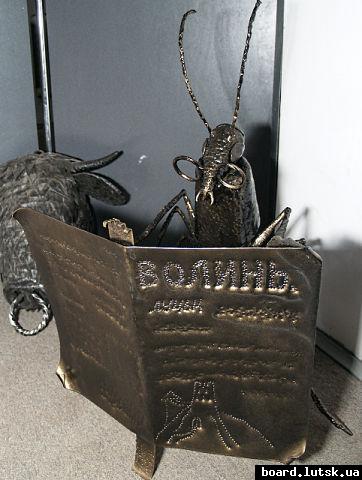 post-10496-0-85648700-1346571071_thumb.j