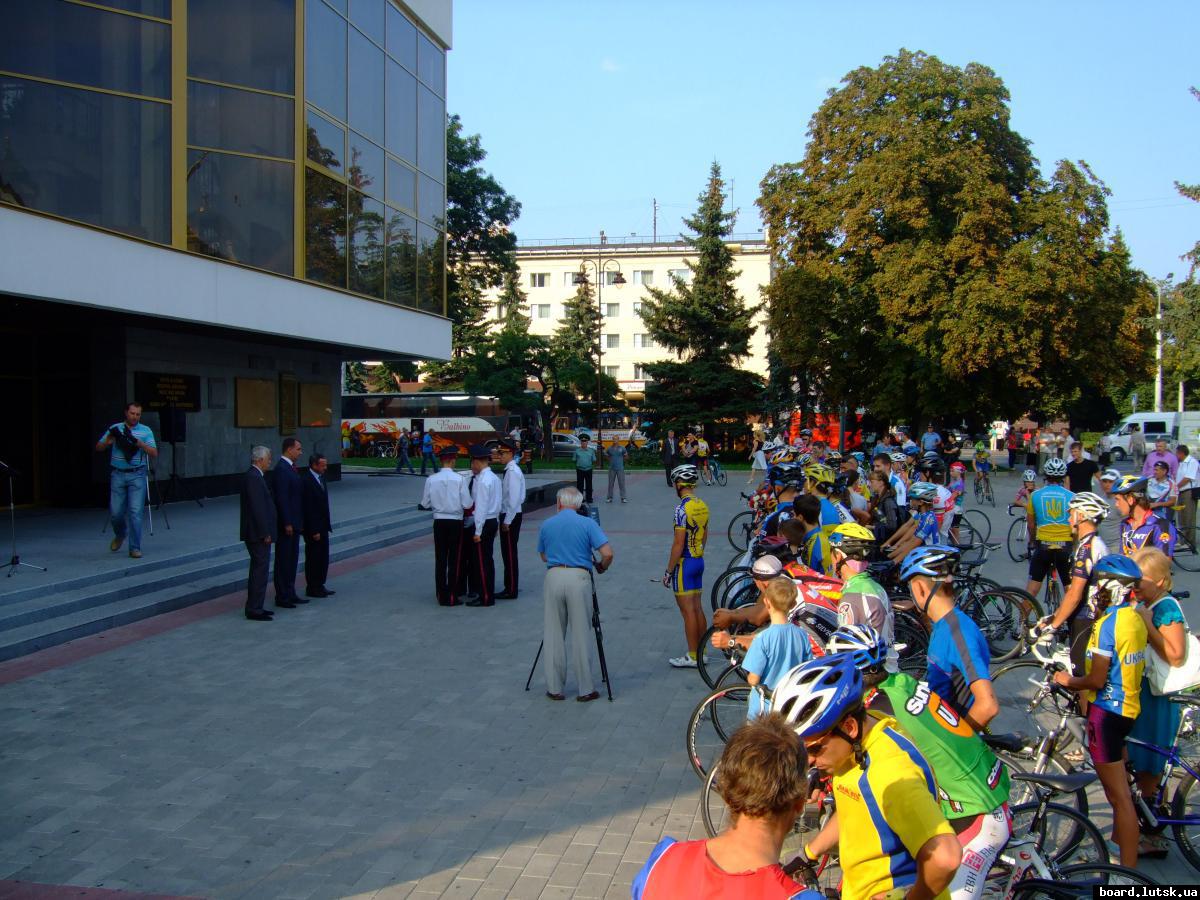 post-15497-0-40366100-1346852190_thumb.j