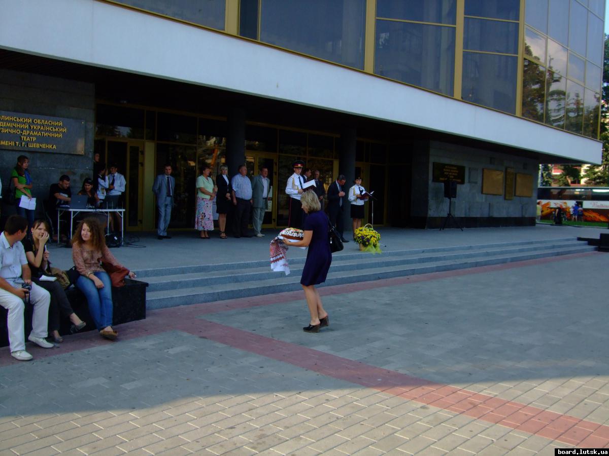 post-15497-0-62176100-1346852183_thumb.j