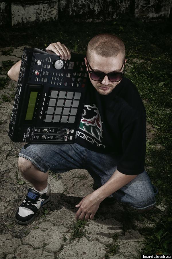 post-6685-0-28967700-1348391662_thumb.jp