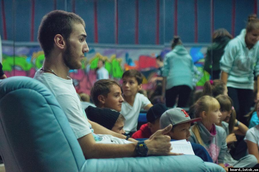 post-6685-0-36257000-1348391646_thumb.jp