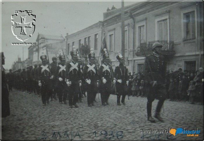 post-18283-0-35298000-1356685204_thumb.j