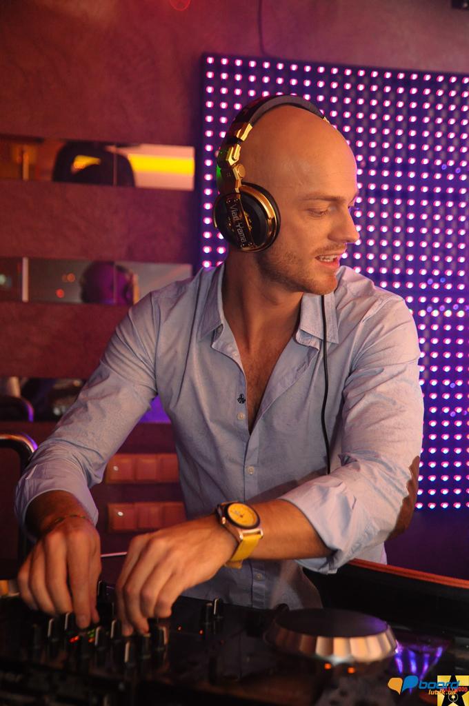 post-2373-0-07441800-1354663297_thumb.jp