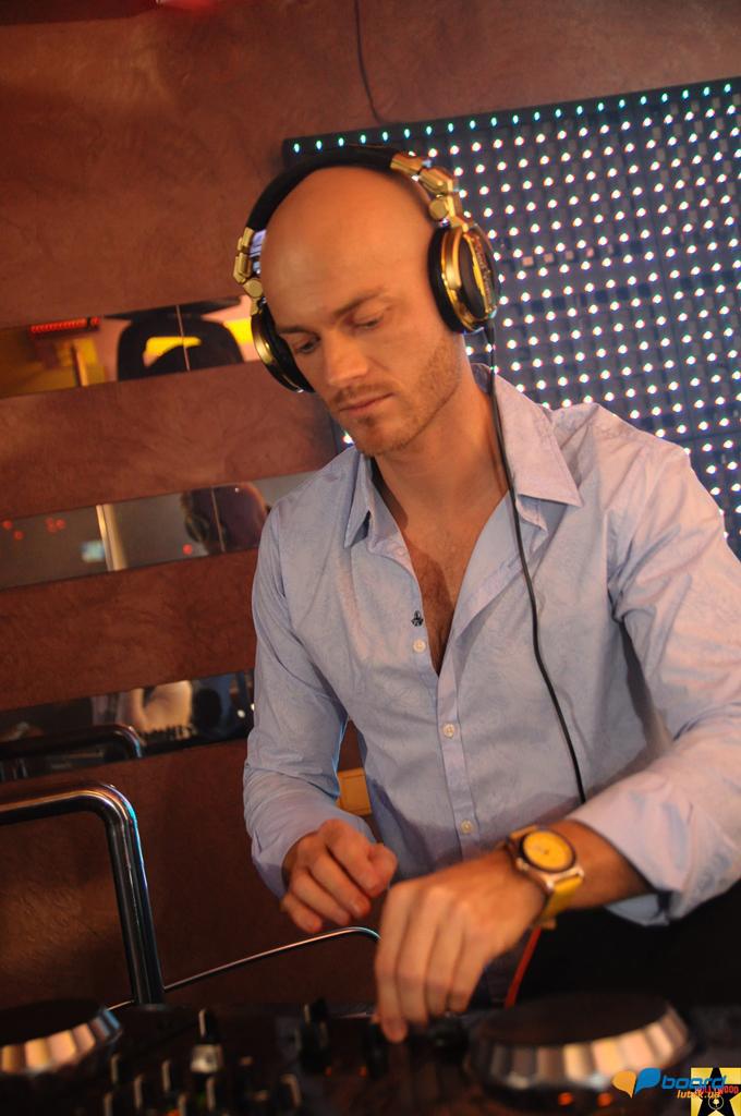 post-2373-0-30022200-1354663327_thumb.jp