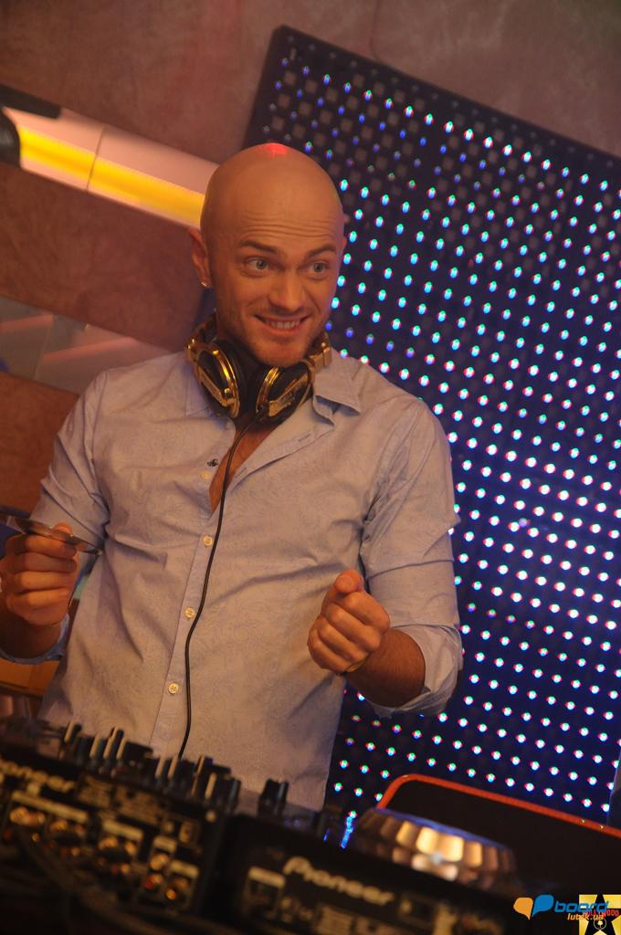 post-2373-0-43378600-1354663231_thumb.jp