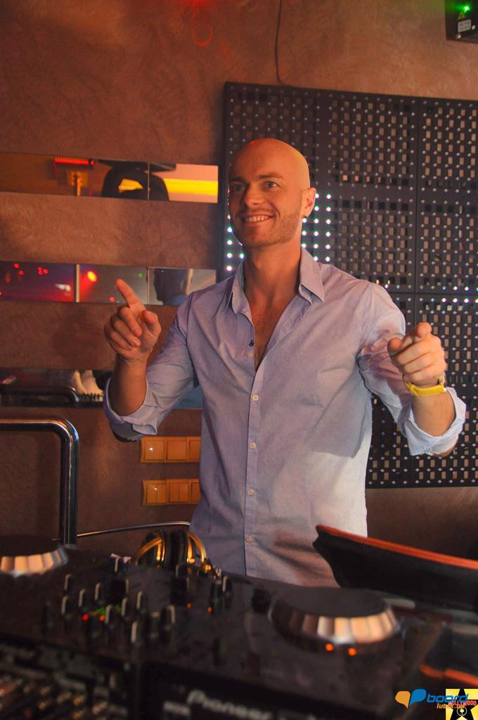 post-2373-0-46089200-1354663306_thumb.jp