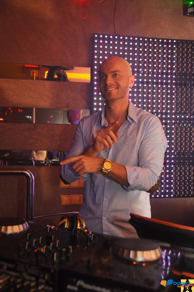 post-2373-0-96801400-1354663304_thumb.jp