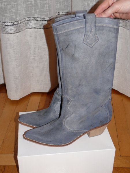 P1090957.thumb.JPG.4f8402a026037d07fa073