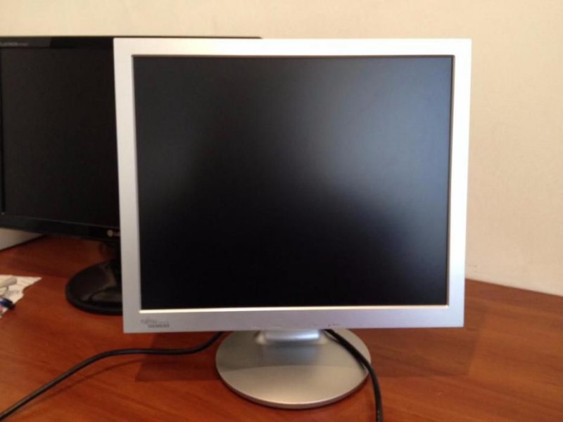 318455846_1_1000x700_montor-monitor-fujitsu-siemens-dagonal-17-nedorogo-lutsk.jpg