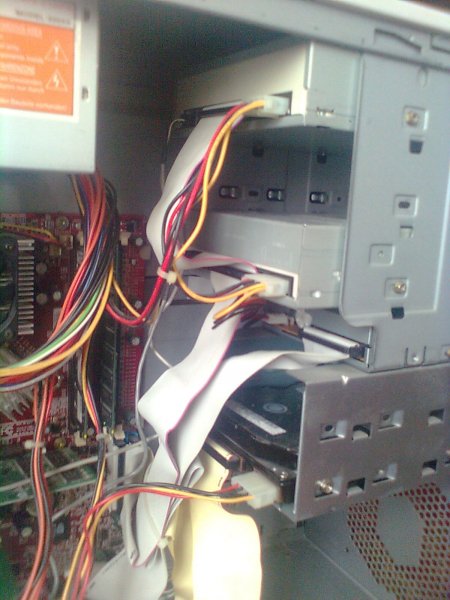 Системник приводи.JPG