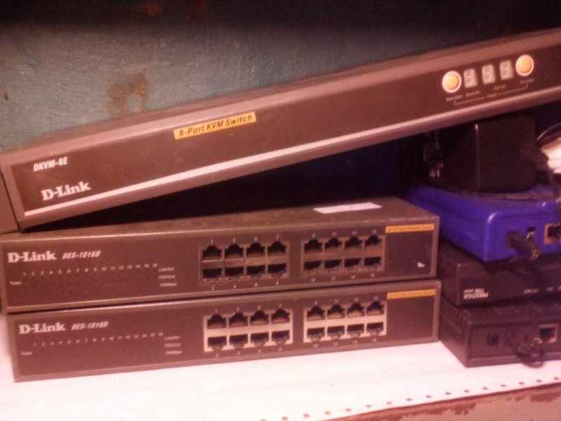 dlink_switch1.jpg
