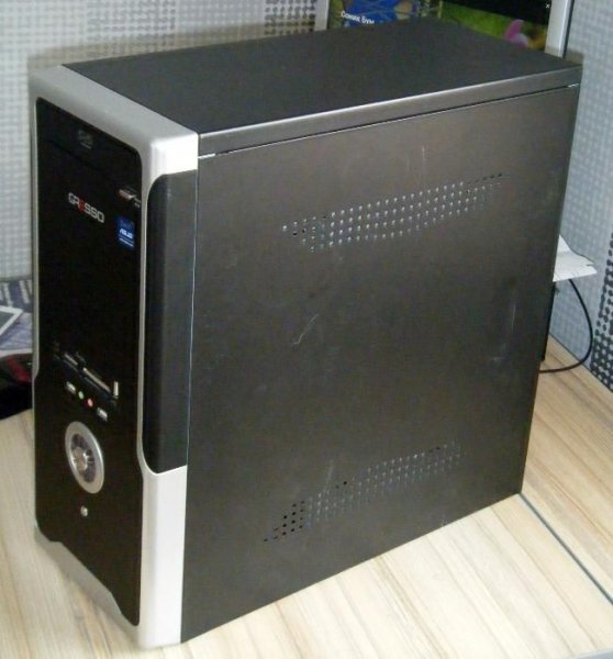 444007796_2_1000x700_athlon-x3-30ghz-6gb-ddr2-disk-500gb-vdeo-512mb-256bit-fotografii_rev003.thumb.jpg.842040871e58140ecd6bda7044d867d4.jpg