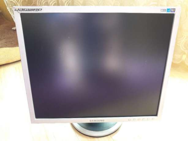 461730274_1_644x461_montor-samsung-940n-lutsk.jpg.3e8db362d6fcb2de22ad06ca0e94678b.jpg