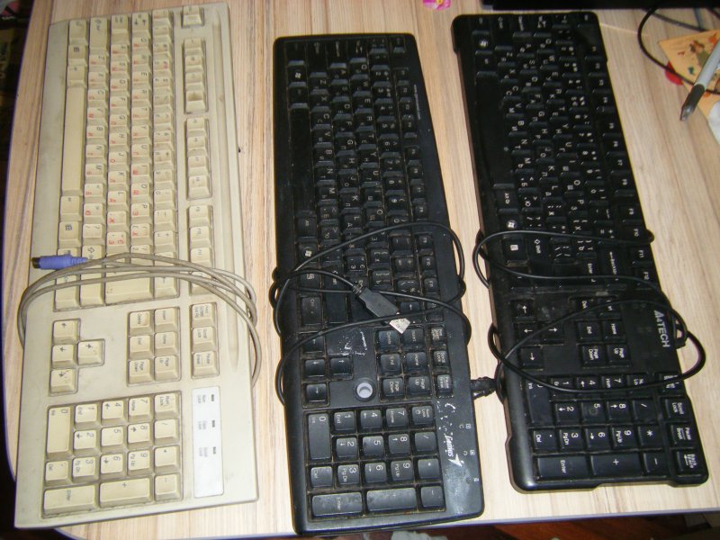 keyb.thumb.JPG.87ca960b01c13bc79fdddea11b4f1fd2.JPG