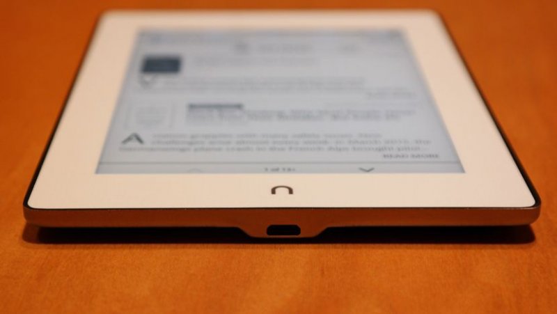 nook-glowlight-plus-micro-usb.jpg