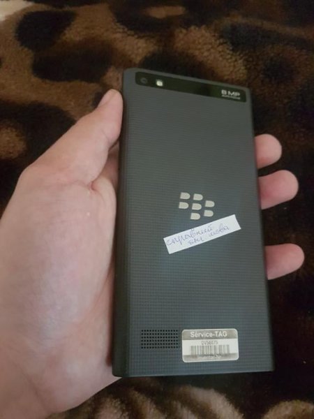 blackberry_leap_z20 (2).jpg