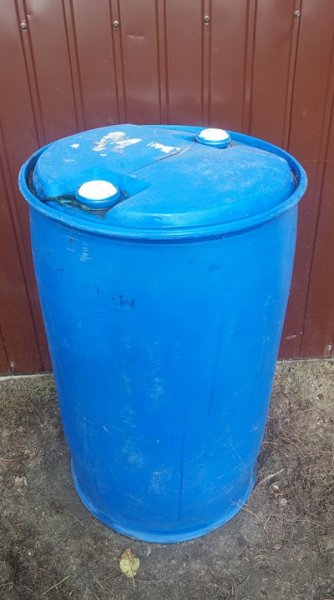 бочка пластикова.jpg
