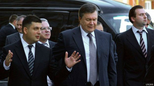 groysman_yanukovych_624x351_unian.jpg.e62cbb99c8a98e3c93f21aa37e2b05fe.jpg