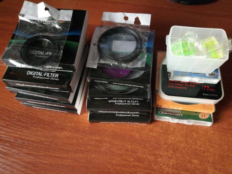 5a076c2ef3e4a_mega_lot_dlja_fotografa_20_edinicy_svetofiltry_poljariki_adaptery_perekhodniki_vse_novoe(1).thumb.jpg.552726959a6a257378b1df287f9a5b14.jpg