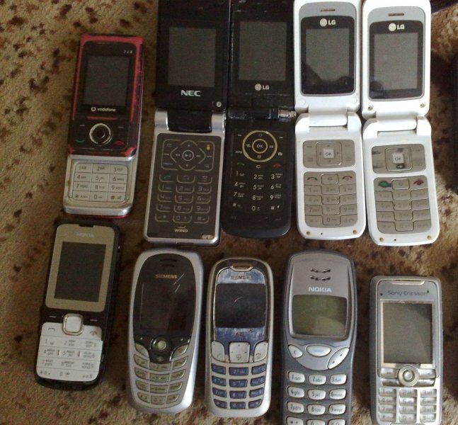 телефони.jpg