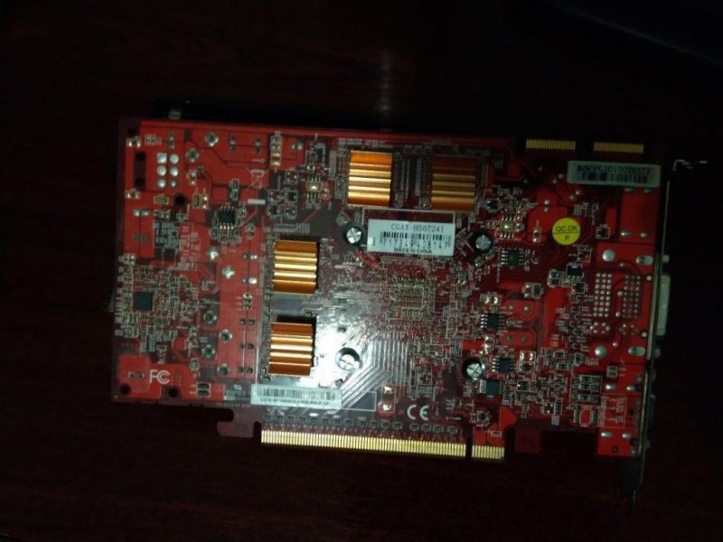 videokarta_radeon_hd_5670_1gb_gddr5_128bit_silent (1).jpg