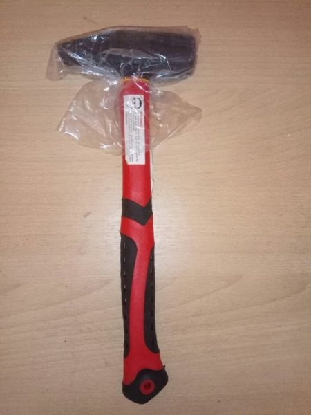 Молоток слюсарный 600г.jpg