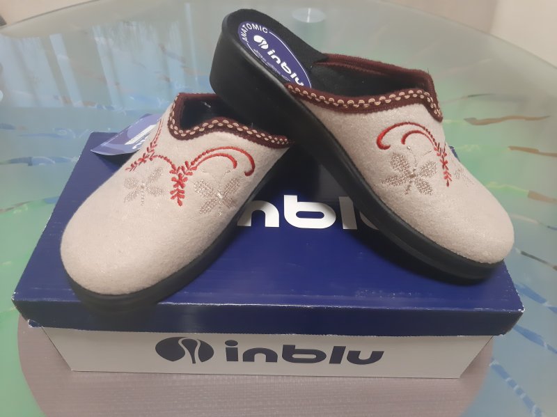 Туфлі кімнатні.jpg