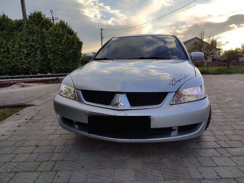mitsubishi_lancer__451750906hd.jpg