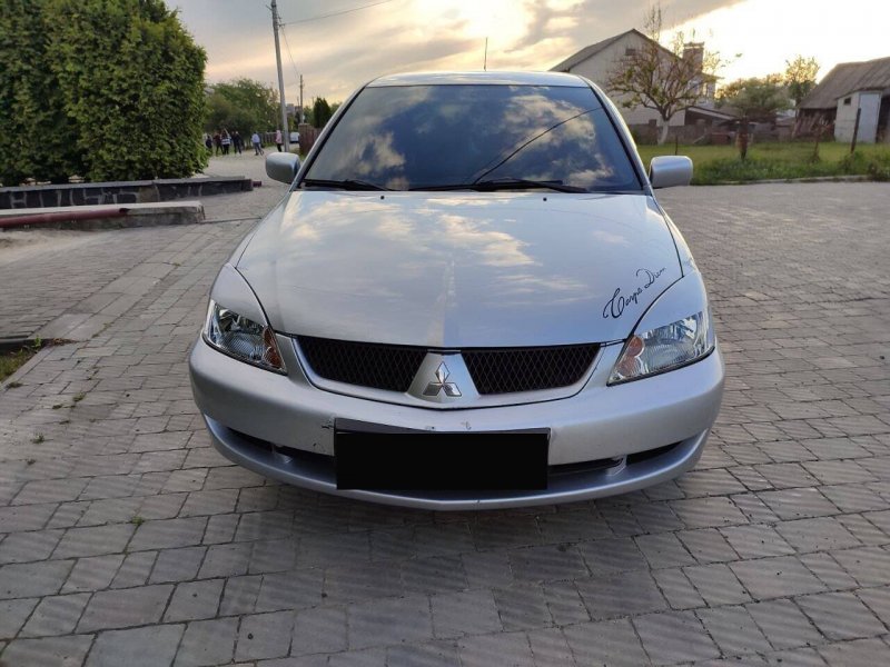 mitsubishi_lancer__451751049hd.jpg