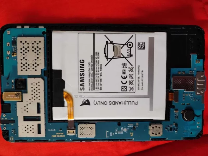 Планшет 2.webp