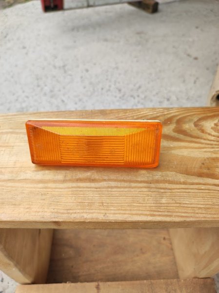 Ліхтар боковий Нива.jpg